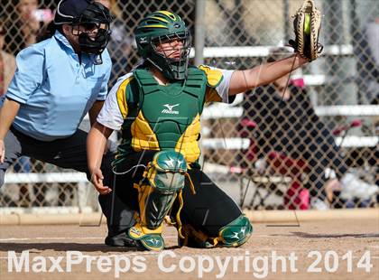 Thumbnail 3 in Royal @ Simi Valley photogallery.