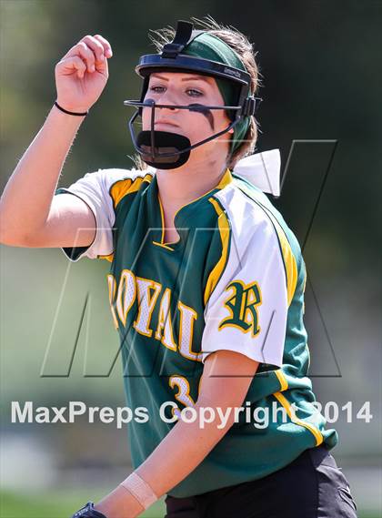 Thumbnail 2 in Royal @ Simi Valley photogallery.