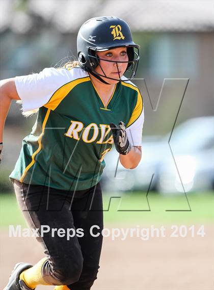 Thumbnail 1 in Royal @ Simi Valley photogallery.