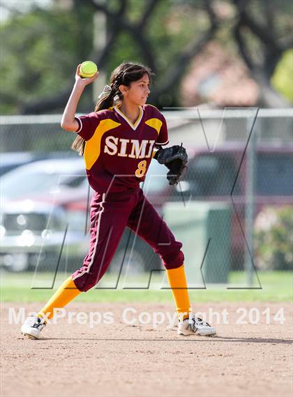 Thumbnail 3 in Royal @ Simi Valley photogallery.