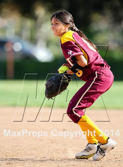 Thumbnail 1 in Royal @ Simi Valley photogallery.