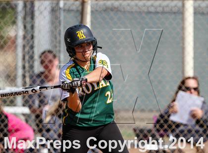 Thumbnail 1 in Royal @ Simi Valley photogallery.