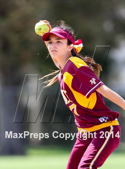 Thumbnail 2 in Royal @ Simi Valley photogallery.