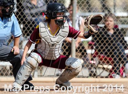 Thumbnail 3 in Royal @ Simi Valley photogallery.