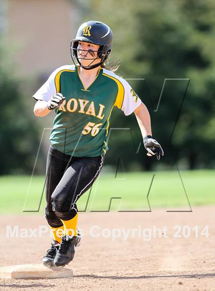 Thumbnail 2 in Royal @ Simi Valley photogallery.