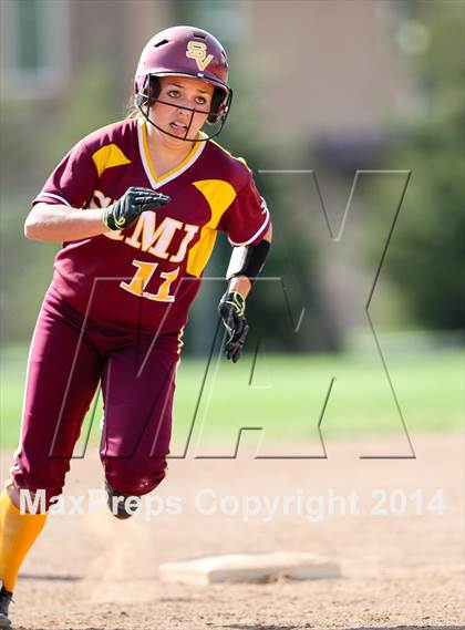 Thumbnail 3 in Royal @ Simi Valley photogallery.