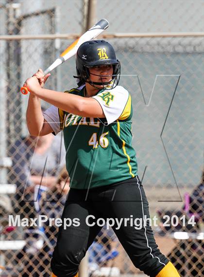 Thumbnail 1 in Royal @ Simi Valley photogallery.