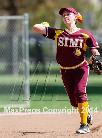 Thumbnail 3 in Royal @ Simi Valley photogallery.