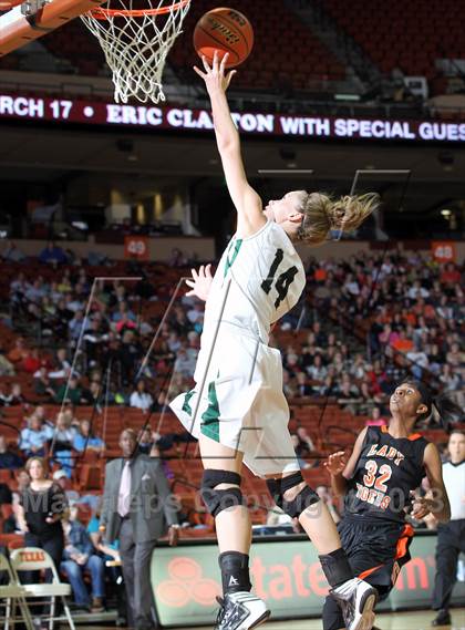 Thumbnail 3 in Kennedale vs. Smithville (UIL 3A Semifinal) photogallery.
