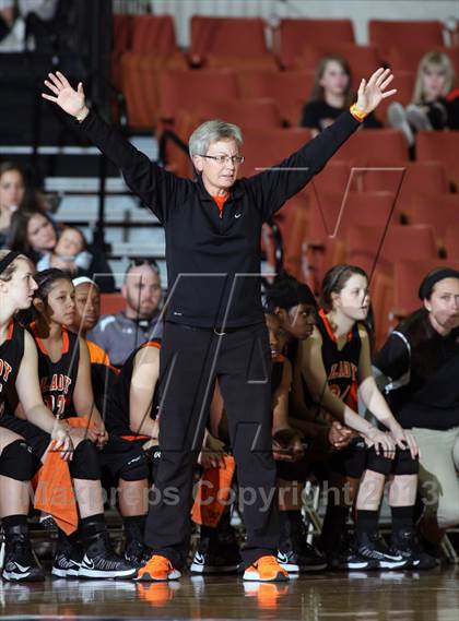 Thumbnail 1 in Kennedale vs. Smithville (UIL 3A Semifinal) photogallery.