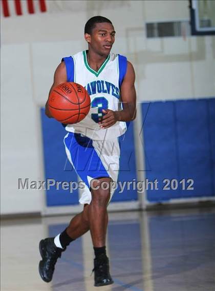 Thumbnail 3 in Pacifica Christian vs. Joshua Springs (MaxPreps Holiday Classic) photogallery.