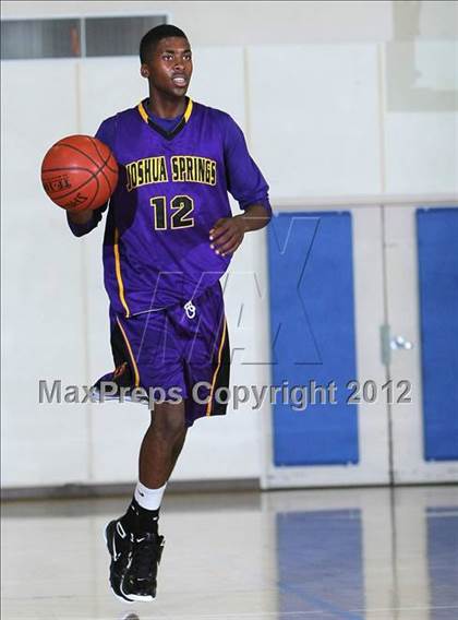Thumbnail 3 in Pacifica Christian vs. Joshua Springs (MaxPreps Holiday Classic) photogallery.
