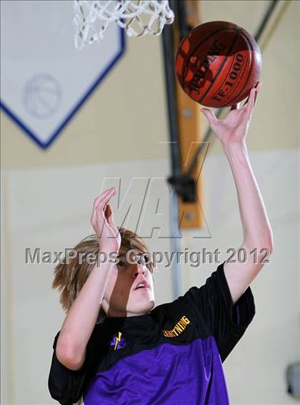 Thumbnail 3 in Pacifica Christian vs. Joshua Springs (MaxPreps Holiday Classic) photogallery.