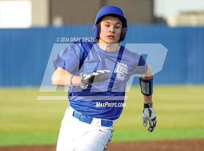 Thumbnail 1 in Edmond Memorial @ Deer Creek photogallery.