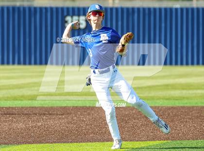 Thumbnail 2 in Edmond Memorial @ Deer Creek photogallery.