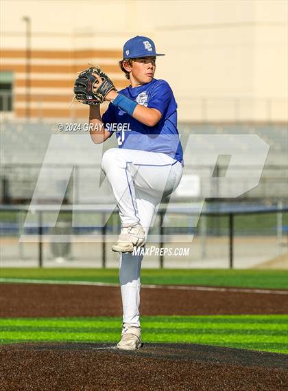 Thumbnail 3 in Edmond Memorial @ Deer Creek photogallery.