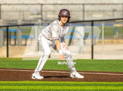 Thumbnail 2 in Edmond Memorial @ Deer Creek photogallery.