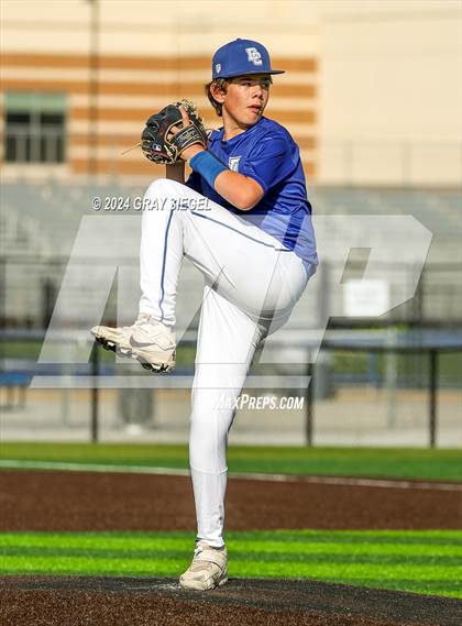 Thumbnail 1 in Edmond Memorial @ Deer Creek photogallery.