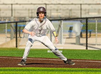Thumbnail 3 in Edmond Memorial @ Deer Creek photogallery.
