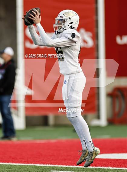 Thumbnail 2 in Lone Peak vs Corner Canyon (UHSAA 6A Final) photogallery.
