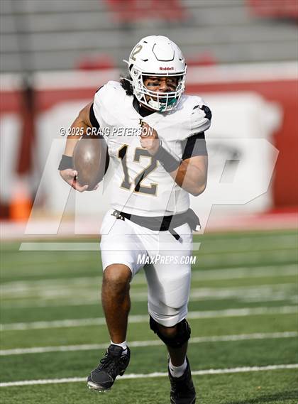 Thumbnail 2 in Lone Peak vs Corner Canyon (UHSAA 6A Final) photogallery.