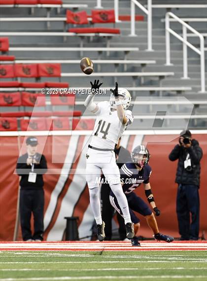 Thumbnail 3 in Lone Peak vs Corner Canyon (UHSAA 6A Final) photogallery.