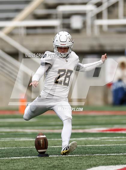 Thumbnail 2 in Lone Peak vs Corner Canyon (UHSAA 6A Final) photogallery.