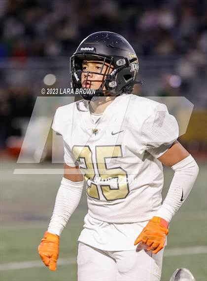 Thumbnail 1 in Snow Canyon vs Desert Hills (UHSAA 4A 2nd Round Playoff) photogallery.