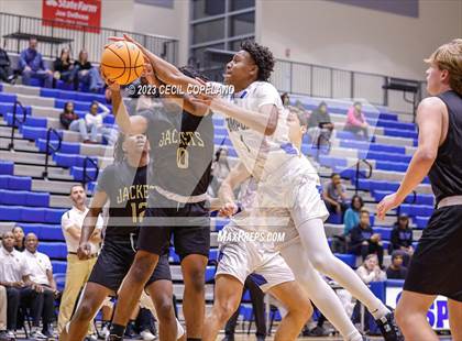 Thumbnail 3 in Sprayberry vs. Campbell photogallery.