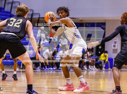 Thumbnail 2 in Sprayberry vs. Campbell photogallery.