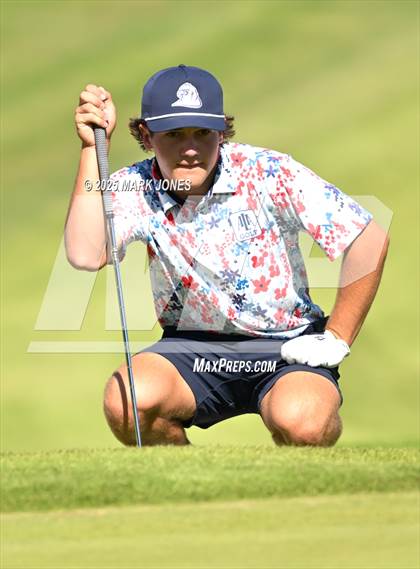 Thumbnail 2 in AIA DII Championships photogallery.