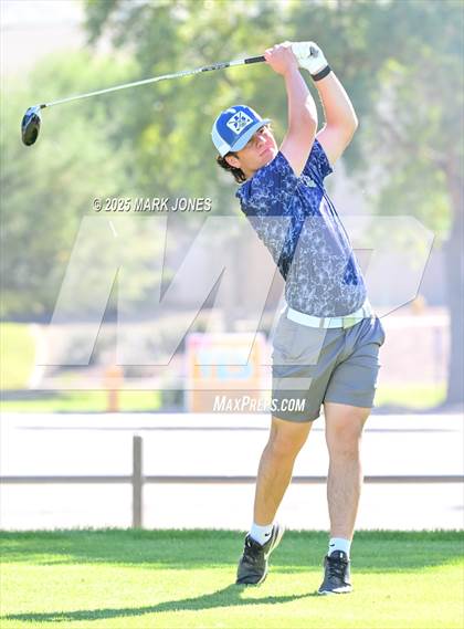 Thumbnail 2 in AIA DII Championships photogallery.