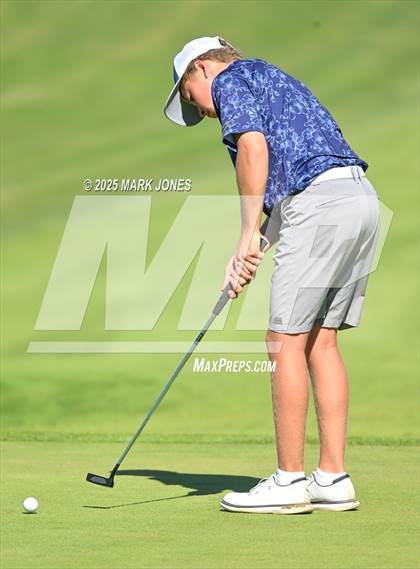 Thumbnail 2 in AIA DII Championships photogallery.