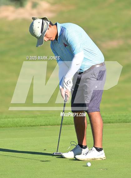 Thumbnail 3 in AIA DII Championships photogallery.