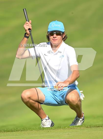 Thumbnail 2 in AIA DII Championships photogallery.