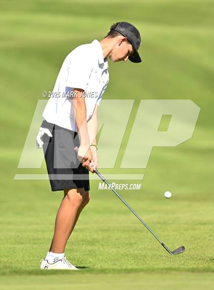 Thumbnail 2 in AIA DII Championships photogallery.