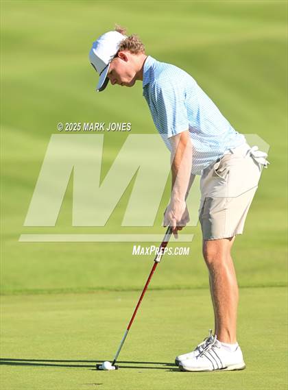 Thumbnail 1 in AIA DII Championships photogallery.