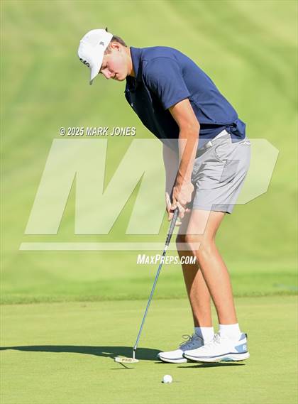 Thumbnail 2 in AIA DII Championships photogallery.