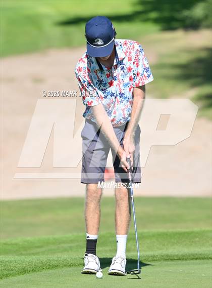 Thumbnail 1 in AIA DII Championships photogallery.