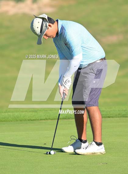 Thumbnail 2 in AIA DII Championships photogallery.