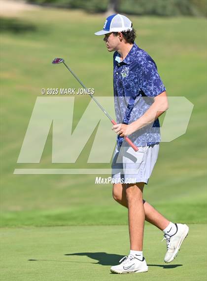 Thumbnail 3 in AIA DII Championships photogallery.