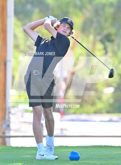 Thumbnail 2 in AIA DII Championships photogallery.