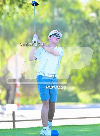 Thumbnail 1 in AIA DII Championships photogallery.