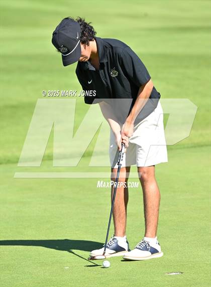 Thumbnail 3 in AIA DII Championships photogallery.