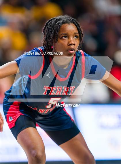 Thumbnail 1 in Terry Sanford vs West Rowan (NCHSAA 3A Final) photogallery.