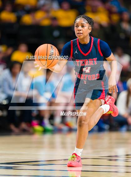 Thumbnail 3 in Terry Sanford vs West Rowan (NCHSAA 3A Final) photogallery.
