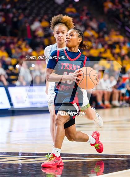 Thumbnail 1 in Terry Sanford vs West Rowan (NCHSAA 3A Final) photogallery.