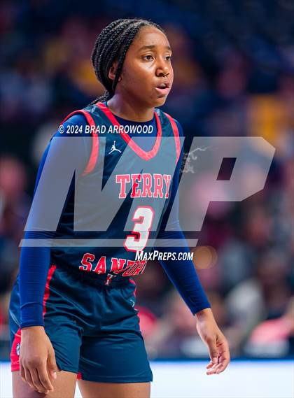 Thumbnail 2 in Terry Sanford vs West Rowan (NCHSAA 3A Final) photogallery.