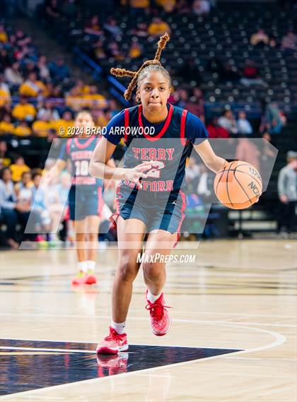 Thumbnail 3 in Terry Sanford vs West Rowan (NCHSAA 3A Final) photogallery.