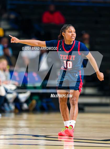 Thumbnail 3 in Terry Sanford vs West Rowan (NCHSAA 3A Final) photogallery.